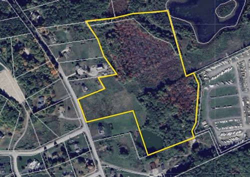 71 Deer Hill Rd, Brentwood, NH, 03833-6512 | Card Image