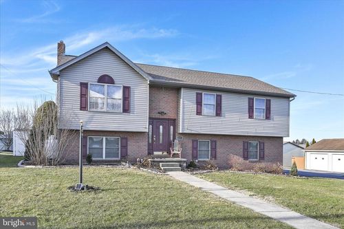 107 Vine St, RICHLAND, PA, 17087 | Card Image