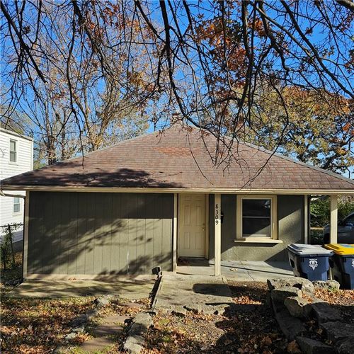 8309 Wabash Ave, Kansas City, MO, 64132-2370 | Card Image