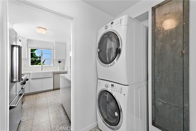 2142 Ruby Pl, House other with 3 bedrooms, 2 bathrooms and 2 parking in Laguna Beach CA | Image 14