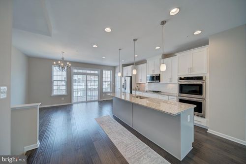 2714 Pinebrook Rd, HYATTSVILLE, MD, 20785-1955 | Card Image