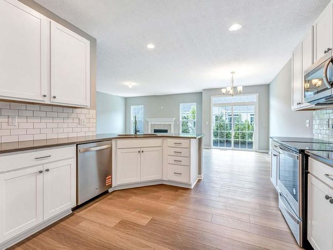 1689 Bookfield Ln, Condo with 3 bedrooms, 3 bathrooms and null parking in Grove City OH | Image 12