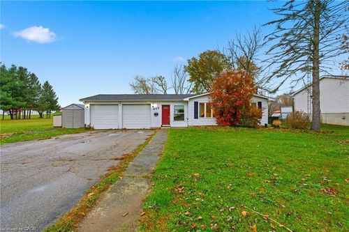 945 Regional Rd 97, Puslinch, ON, N0B2J0 | Card Image