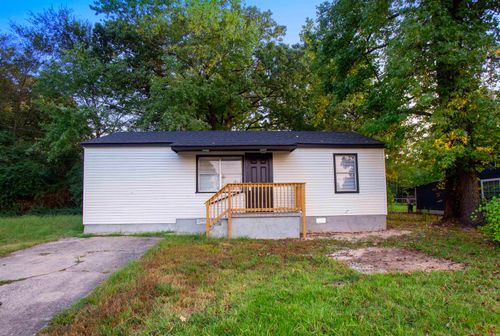 7621 W 44th St, Little Rock, AR, 72204-7527 | Card Image