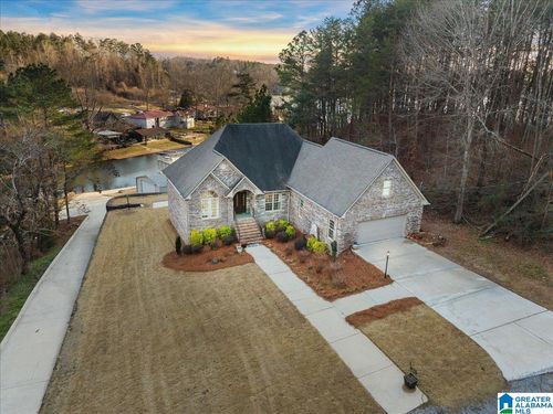 836 Lakeshore Ln, ONEONTA, AL, 35121-8506 | Card Image