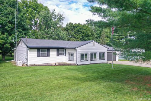 4441 Catlin Rd, Columbiaville, MI, 48421-8979 | Card Image