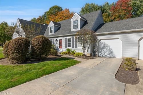 75 Dover Place Lane, Northfield Center, OH, 44067 | Card Image
