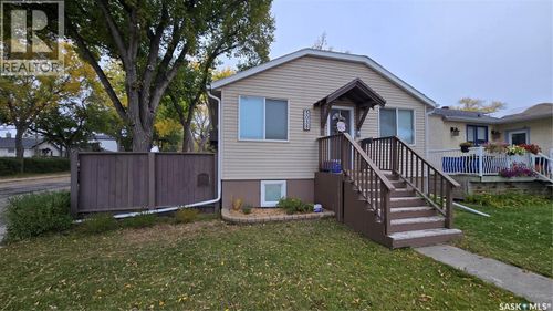 5038 Dewdney Ave, Regina, SK, S4T1B9 | Card Image