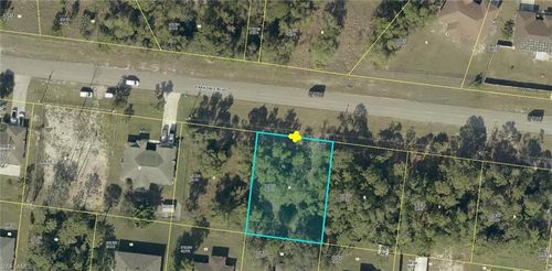 416 Parkdale Blvd, LEHIGH ACRES, FL, 33974-9872 | Card Image