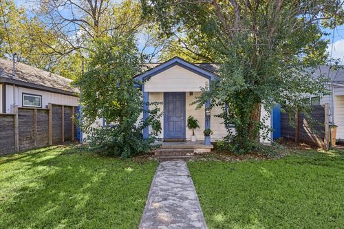 907 E 53rd St, Austin, TX, 78751-2213 | Card Image
