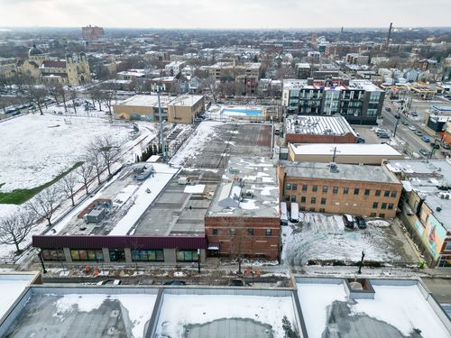 4740 N Clark St, Chicago, IL, 60640-4689 | Card Image