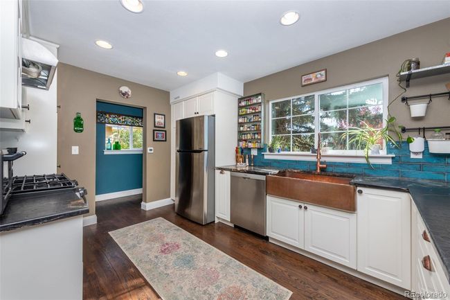 704 5 Th St, House other with 4 bedrooms, 4 bathrooms and 4 parking in Golden CO | Image 15