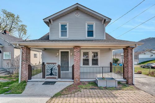 1001 Woodrow Ave Se, Roanoke, VA, 24013-2731 | Card Image