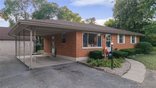 536 E Daisy Ln, New Albany, IN, 47150-4447 | Card Image