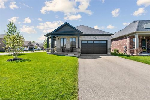 31 Seaton Cres, Tillsonburg, ON, N4G0J8 | Card Image
