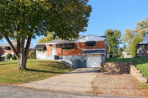 3139 Kipp Ave, Lower Burrell, PA, 15068 | Card Image