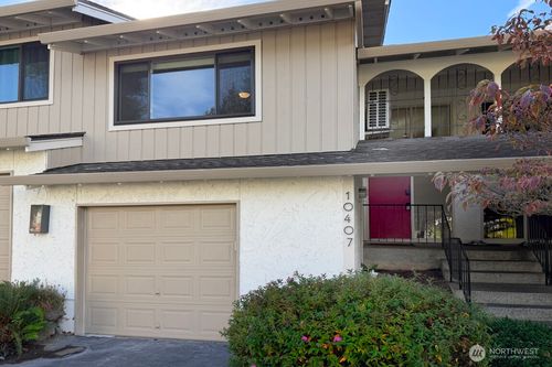 l45-10407 Ne 115th Pl, Kirkland, WA, 98033-4302 | Card Image