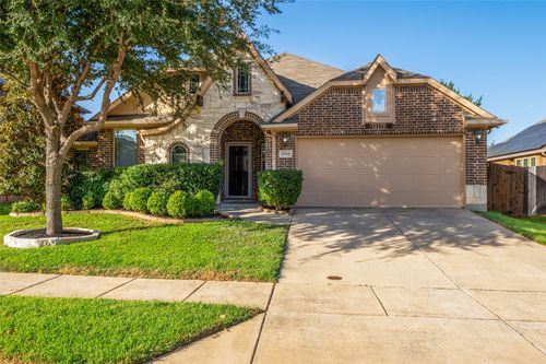 8304 Spitfire Trl, Aubrey, TX, 76227-1229 | Card Image