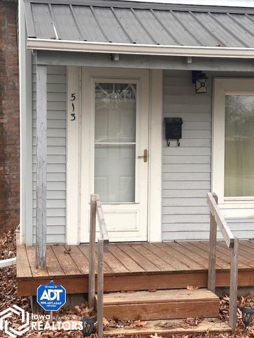 513 S Sheridan Ave, Ottumwa, IA, 52501-5101 | Card Image