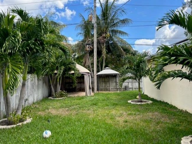 1473 Ne 48 Th St, House other with 3 bedrooms, 2 bathrooms and null parking in Pompano Beach FL | Image 10