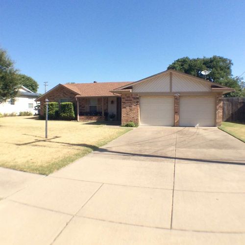 503 Cozby St N, Benbrook, TX, 76126-2508 | Card Image