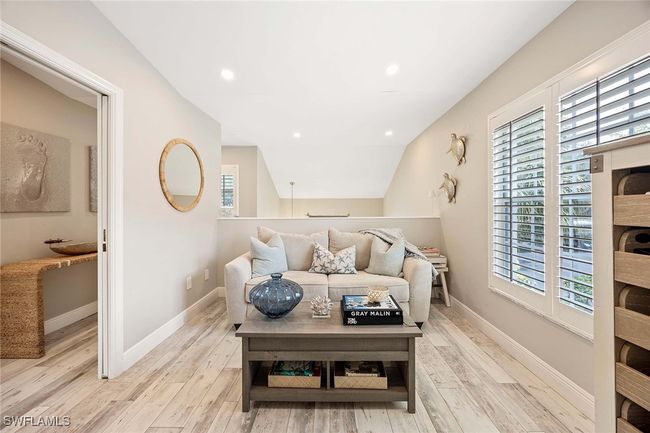 APT-201 - 2450 Old Groves Rd, Condo with 2 bedrooms, 2 bathrooms and null parking in Naples FL | Image 18
