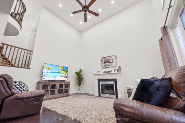 1033 Copperfield Dr, House other with 6 bedrooms, 6 bathrooms and 3 parking in Oshawa ON | Image 11