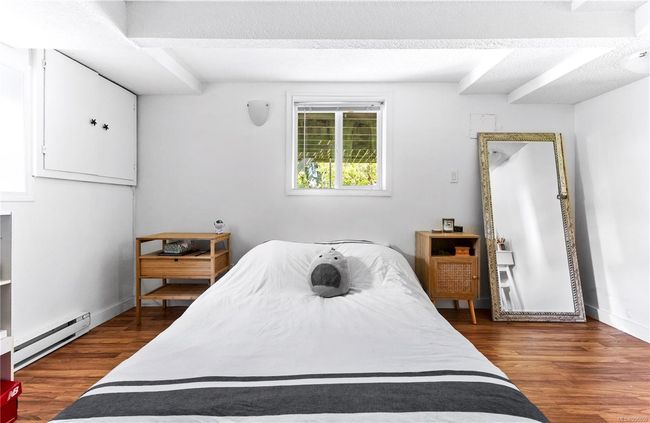 931 Mesher Pl, House other with 3 bedrooms, 3 bathrooms and 4 parking in Esquimalt BC | Image 48