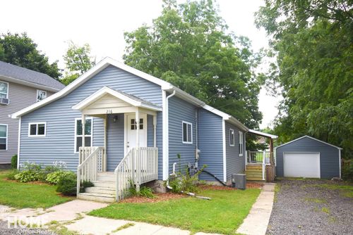 216 Laing St, Laingsburg, MI, 48848-9405 | Card Image