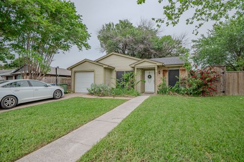 4220 Malone Ave, The Colony, TX, 75056-3030 | Card Image
