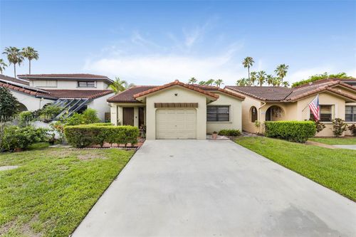 6654 Nw 173rd Ln, Hialeah, FL, 33015-4477 | Card Image