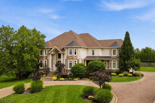 14 Michelle Ln, Livingston, NJ, 07039-3413 | Card Image
