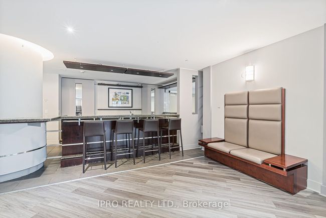 1808 - 373 Front St W, Condo with 3 bedrooms, 2 bathrooms and 1 parking in Toronto ON | Image 22