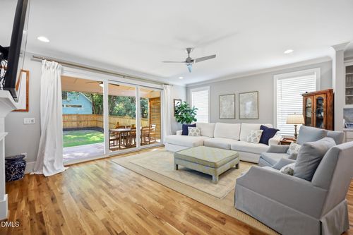 413 Heather Dr, Raleigh, NC, 27606-1309 | Card Image