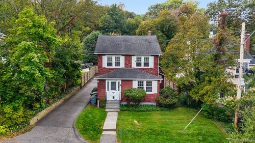 6 North St, Katonah, NY, 10536-1511 | Card Image