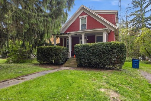 1561 E State St, Salem, OH, 44460-2318 | Card Image