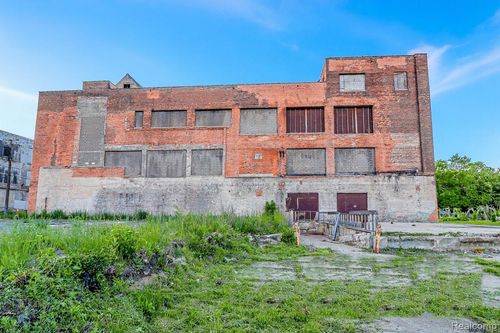 4423 Humboldt St, Detroit, MI, 48208-2119 | Card Image