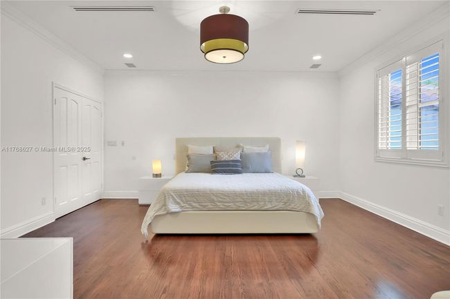 2115 Country Club Prado, House other with 4 bedrooms, 5 bathrooms and null parking in Coral Gables FL | Image 38