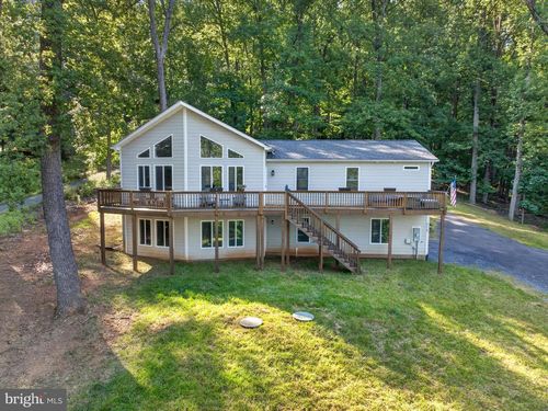 515 Red Bud Ln, FRONT ROYAL, VA, 22630-5785 | Card Image