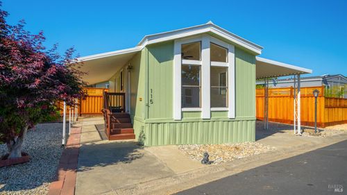 115 Colonial Park Dr, Santa Rosa, CA, 95403-1142 | Card Image