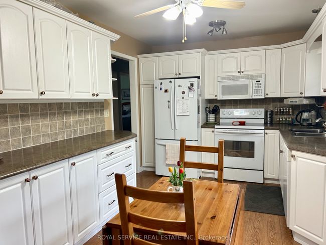 15 Payne Cres, House other with 3 bedrooms, 2 bathrooms and 4 parking in Port Hope ON | Image 10