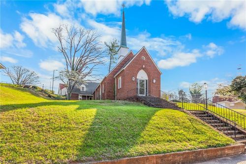 300 N Bridge Street, Elkin, NC, 28621 | Card Image