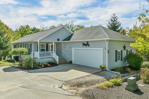 63 Sagewood Cir, Hooksett, NH, 03106-1723 | Card Image