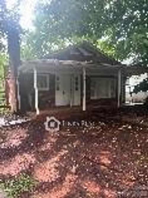 1303 Caldwell St, Statesville, NC, 28677-7109 | Card Image