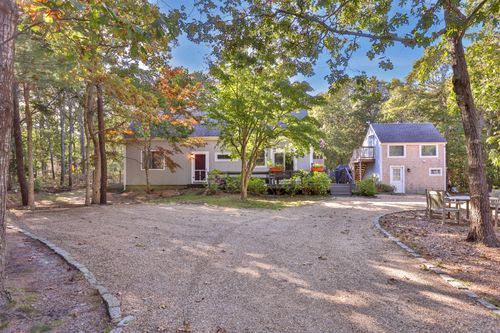 10 Dory Cir, Edgartown, MA, 02539-7419 | Card Image