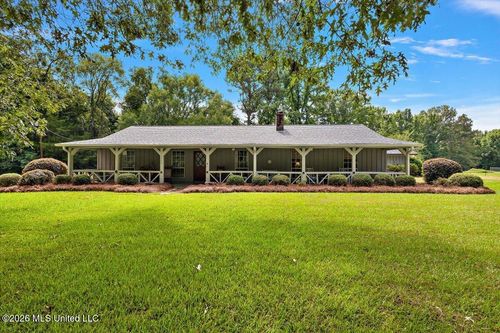 3502 Palestine Rd, Raymond, MS, 39154-8761 | Card Image