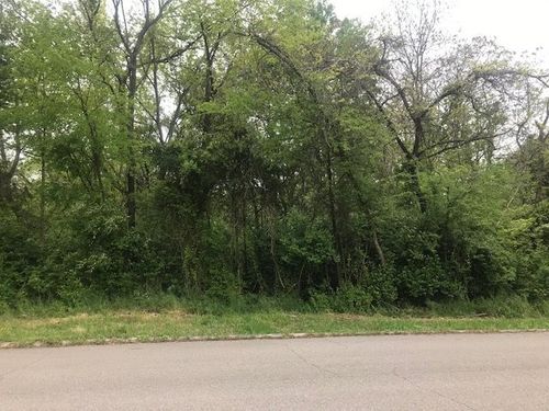 640 Pinewood Cir, Morristown, TN, 37814-1231 | Card Image