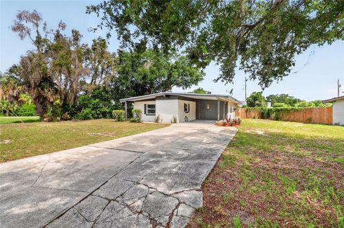 1303 Ne Stately Oaks Drive Nw, WINTER HAVEN, FL, 33881 | Card Image