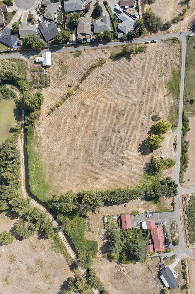 Schutzwohl Ln, Grants Pass, OR 97527