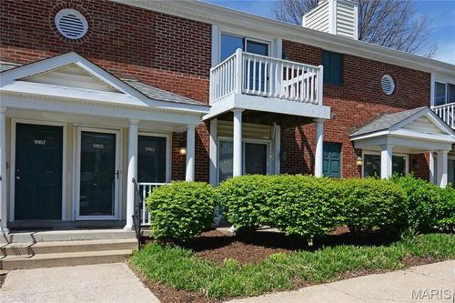 9163 Robin Ct, Saint Louis, MO, 63144-1111 | Card Image